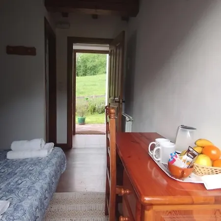 Casa de Campo Y La Hornera Cosgaya