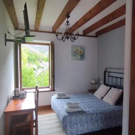 カントリーハウス Y La Hornera *