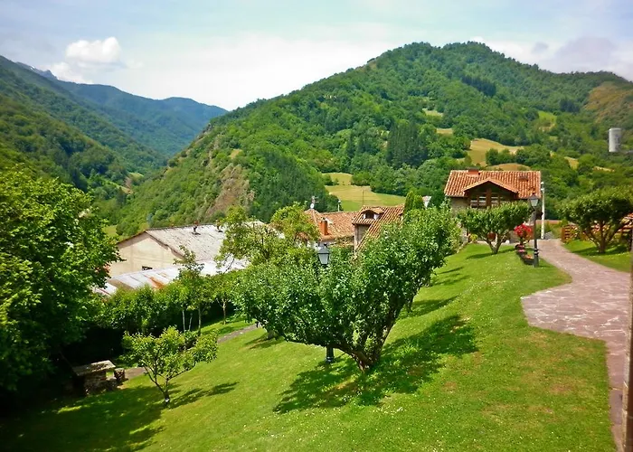 Y La Hornera Country house *